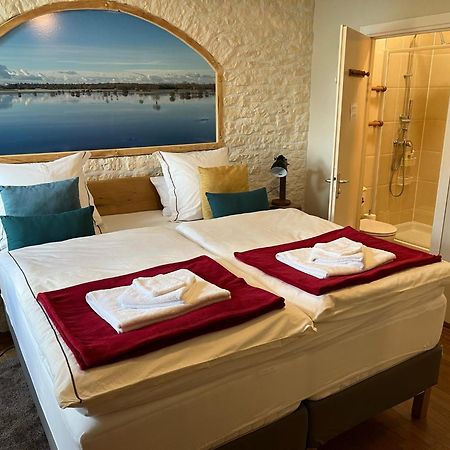 La Fiere Bridge Guest House Amfreville  Zewnętrze zdjęcie