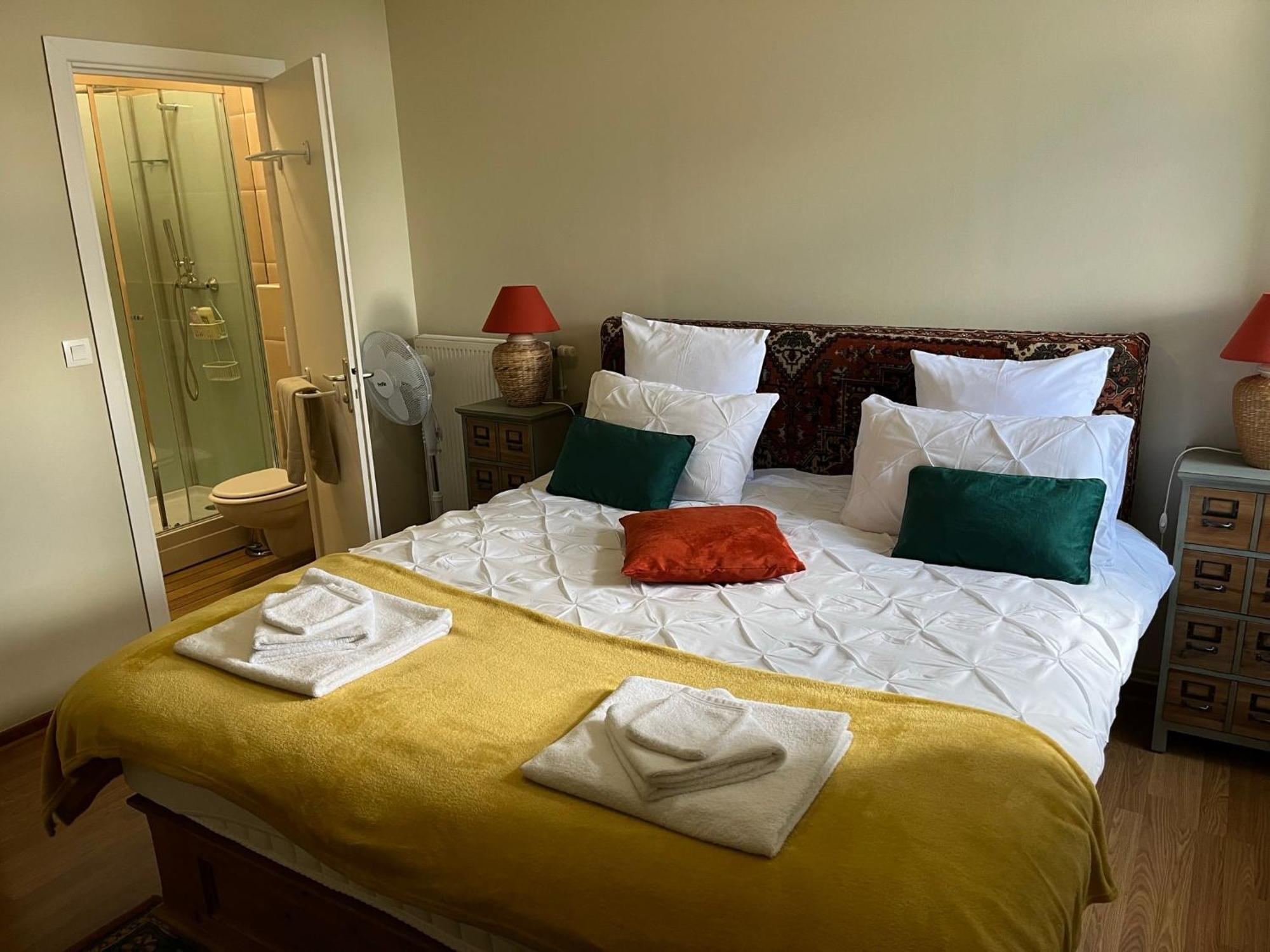 La Fiere Bridge Guest House Amfreville  Zewnętrze zdjęcie
